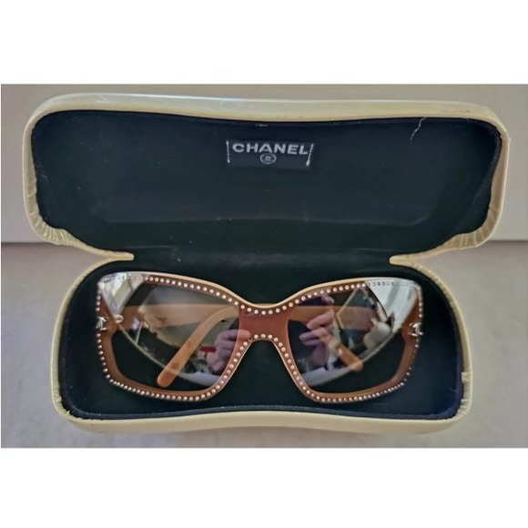 Chanel Sunglasses limited edition rare - Picture 2 of 6